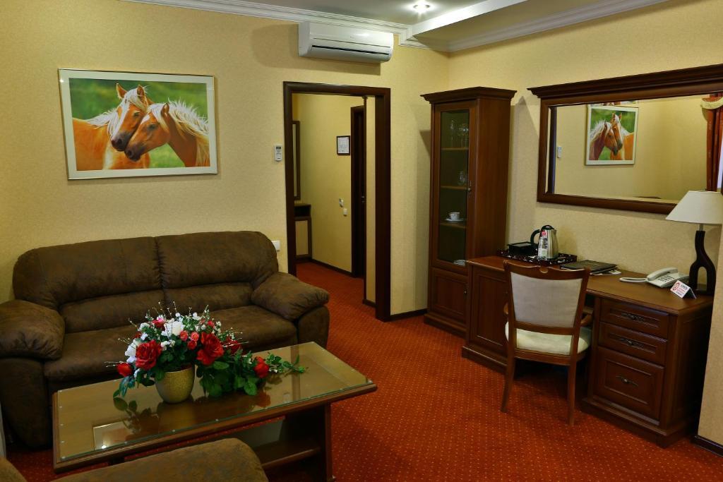 Hotel Ukraine 리우네 객실 사진